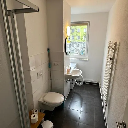 Monteurzimmer Und Halle, Zentral, Modern Apartmán Halle (Saale)