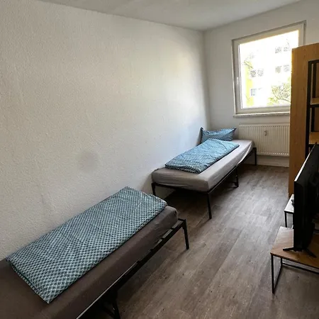 Monteurzimmer Und Halle, Zentral, Modern Apartmán *